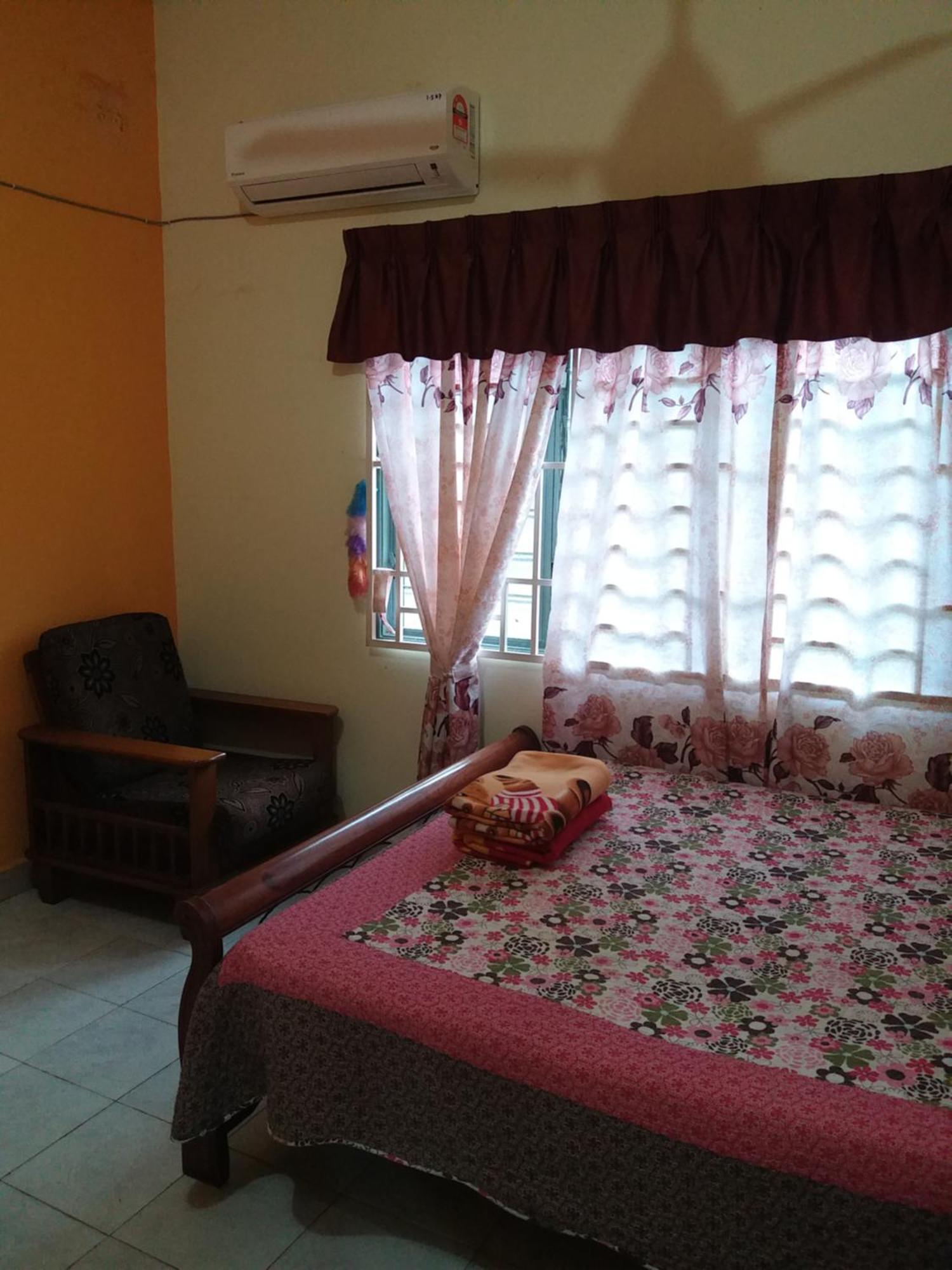 Dhia Irdina Homestay Paya Rewak エクステリア 写真