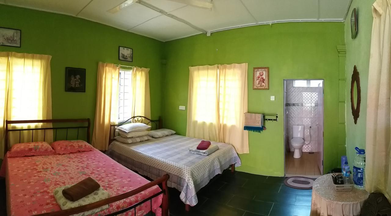 Dhia Irdina Homestay Paya Rewak エクステリア 写真