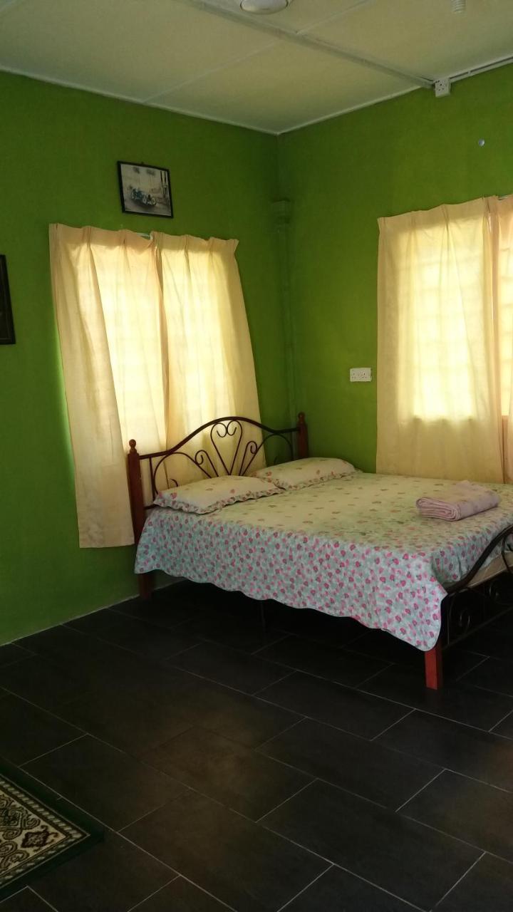 Dhia Irdina Homestay Paya Rewak エクステリア 写真